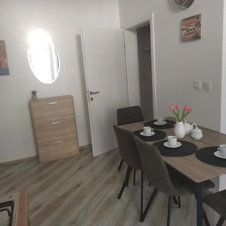 Апартаменты Studio Apartman Kristina Пула Экстерьер фото